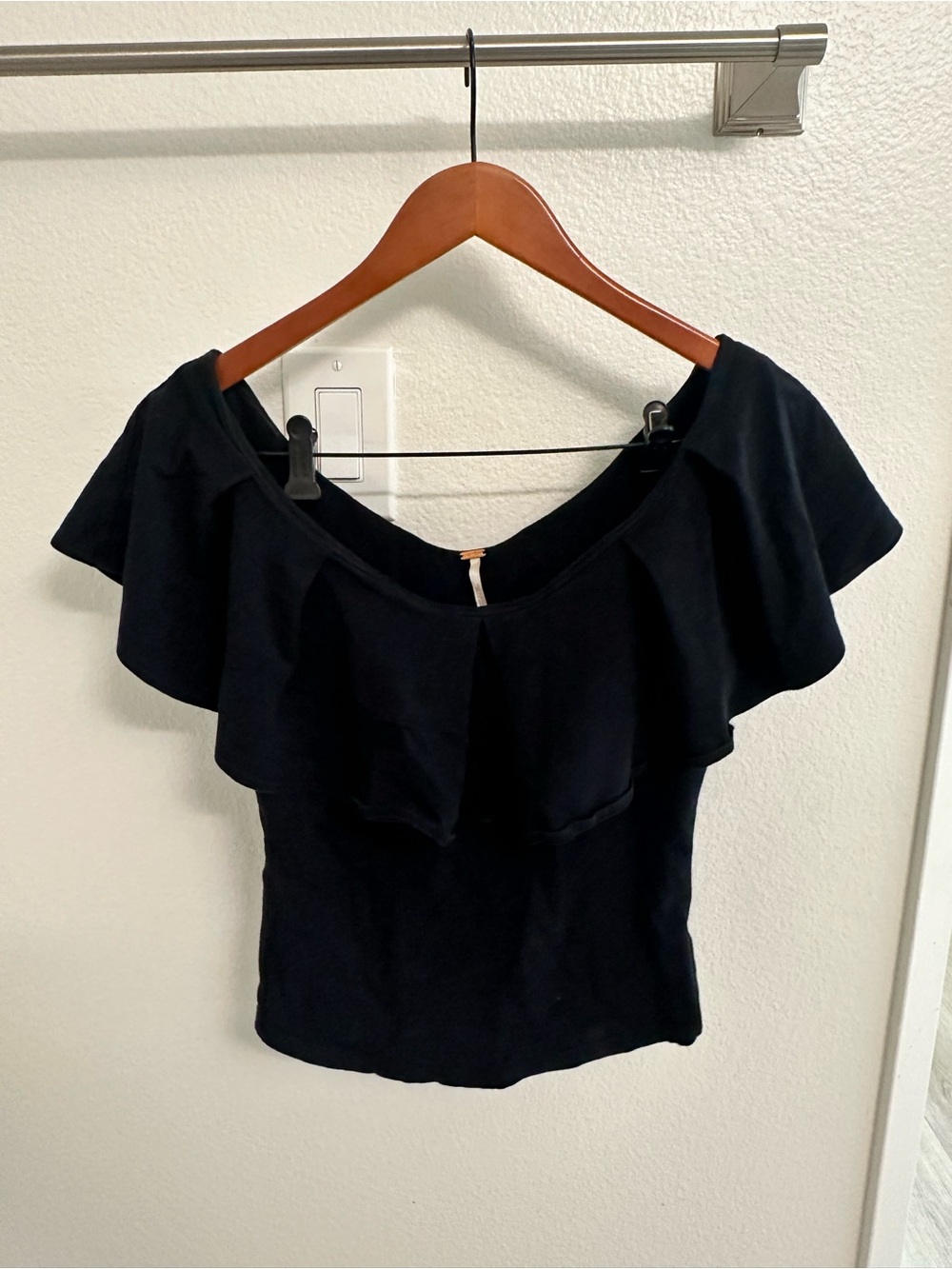Free People Women's Black Off-Shoulder Ruffle Top